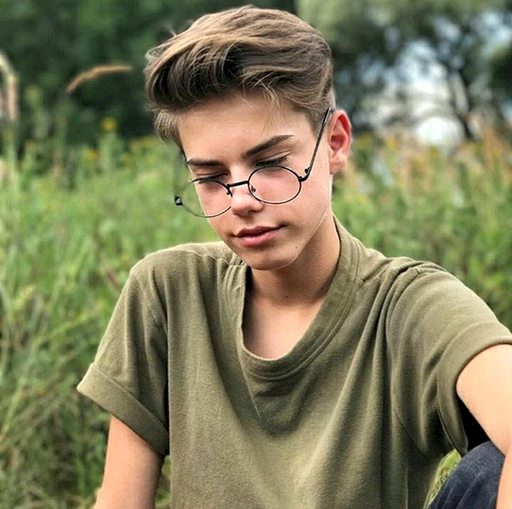 Арсений Агеев