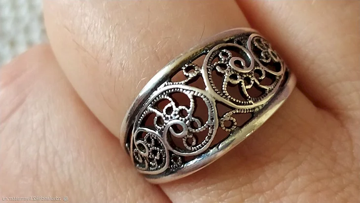 Ажурное кольцо из серебра