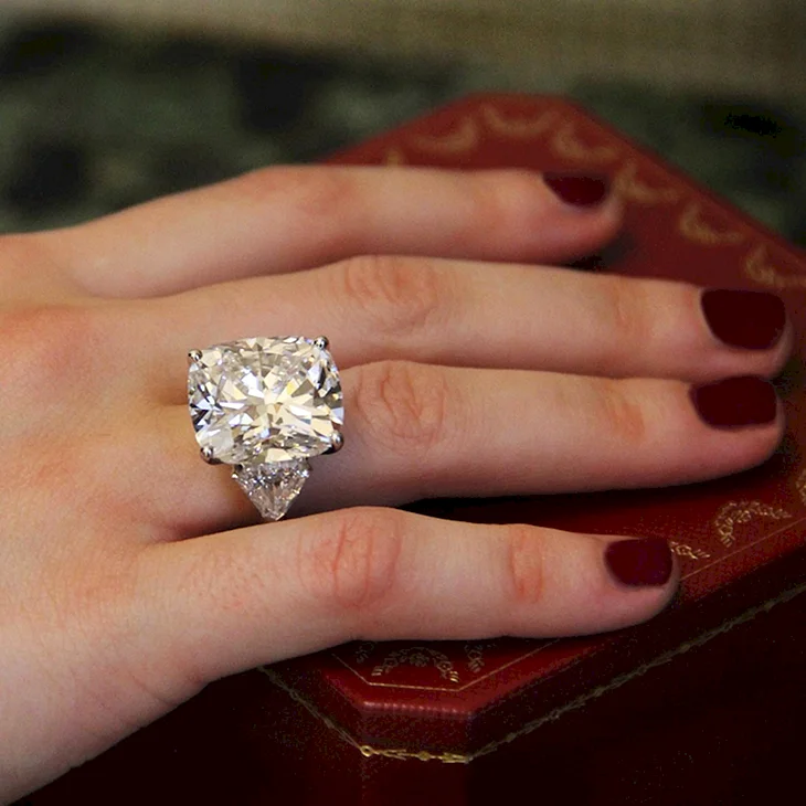 Бриллиант 5 карат кольцо Cartier