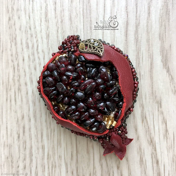 Брошь гранат Коноплина