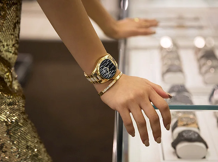Часы Michael Kors access Bradshaw