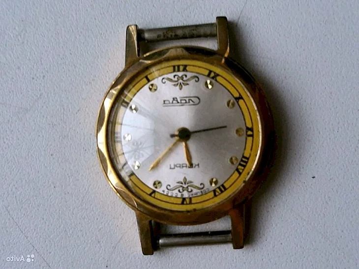 Часы Слава Quartz USSR 1654
