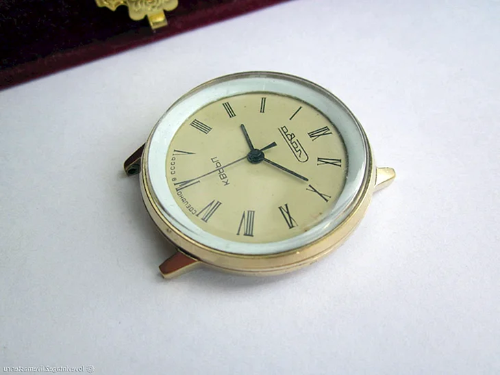 Часы Слава Quartz USSR 1654