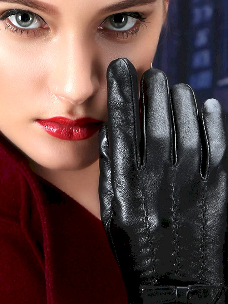 Екатерина Бредова Leather Gloves