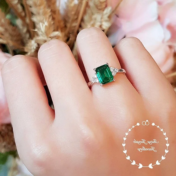 Emerald 716