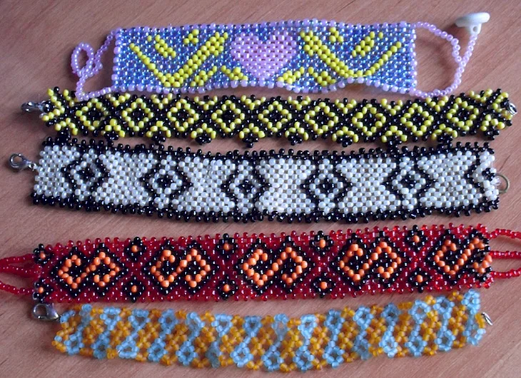 Фенечки из бисера