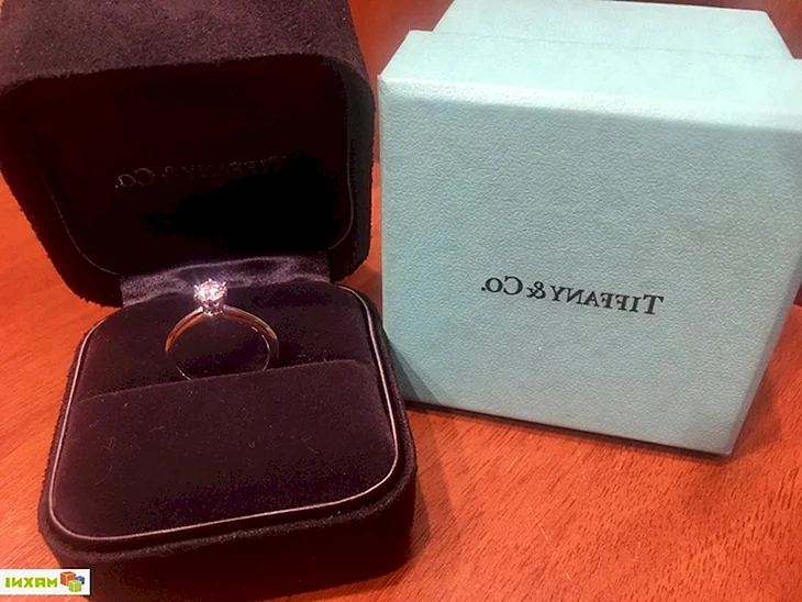 Футляр для помолвочного кольца Tiffany