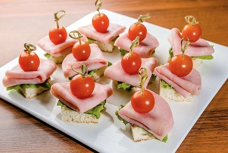 Канапе ветчина сыр чери