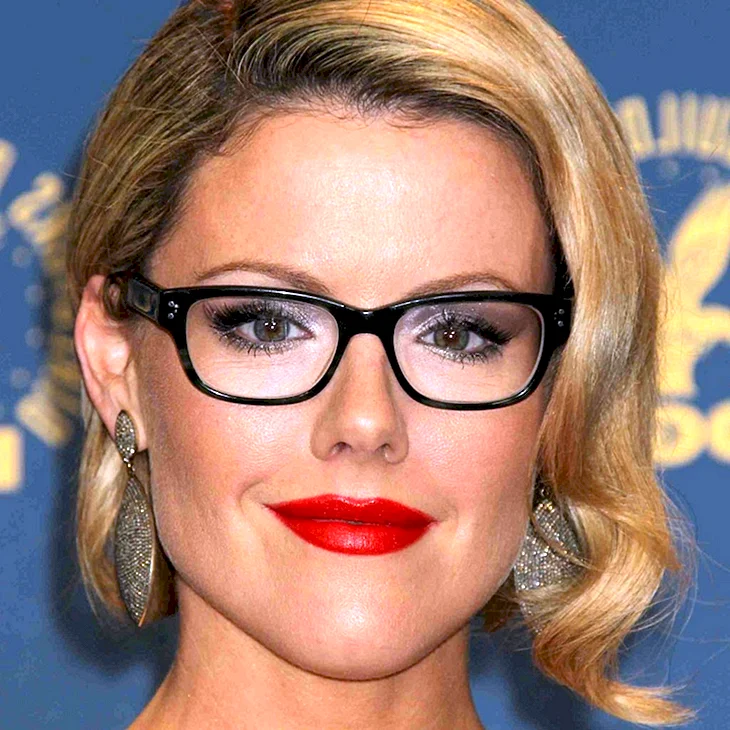 Кэтлин Робертсон Glasses