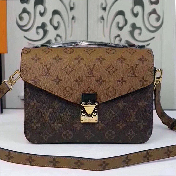 Клатч pochette Metis