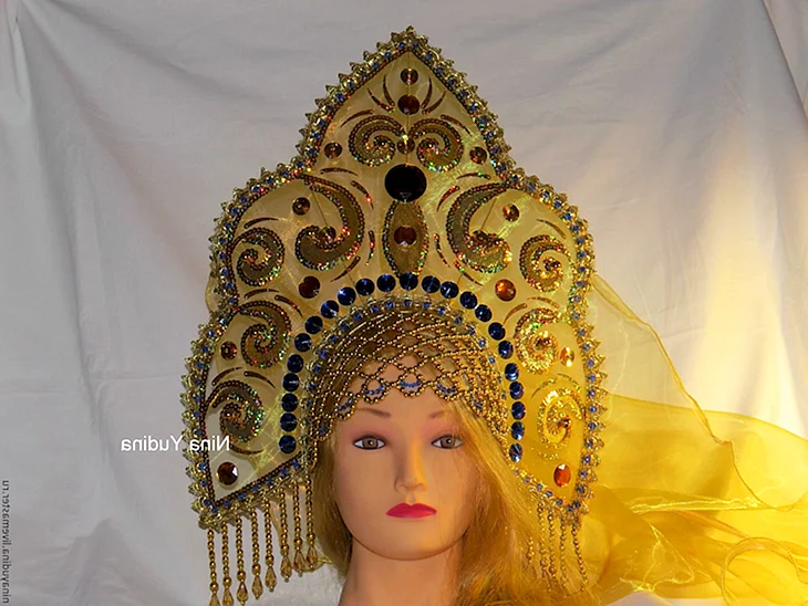 Кокошник Галина