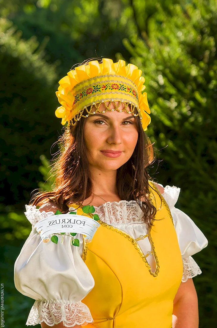 Кокошник кика сорока Кича поворник