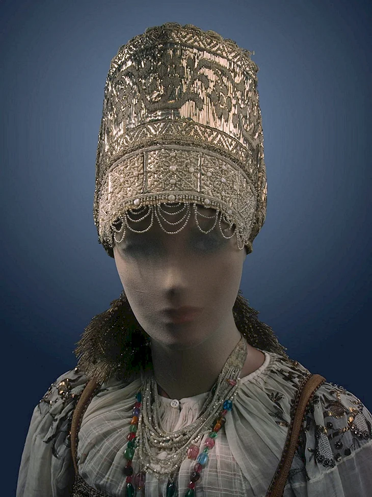 Кокошник сорока повойник
