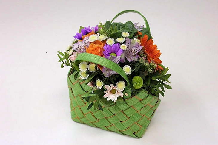 Корзинки из цветов