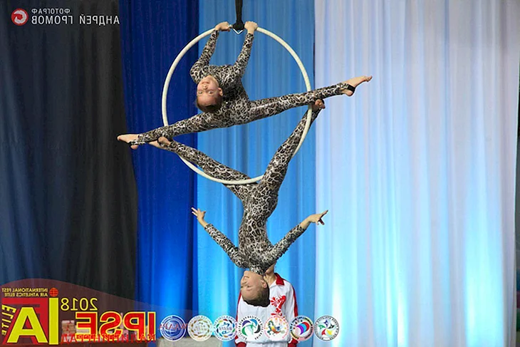 Костюм для воздушной акробатики