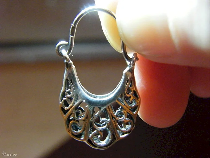 Крупные серьги из серебра калачи