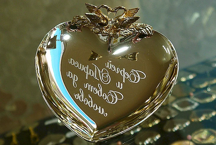 Лазерная гравировка на украшениях