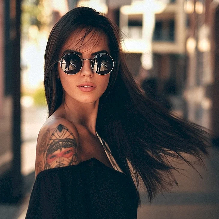 Marlen Valderrama Alvarez в очках