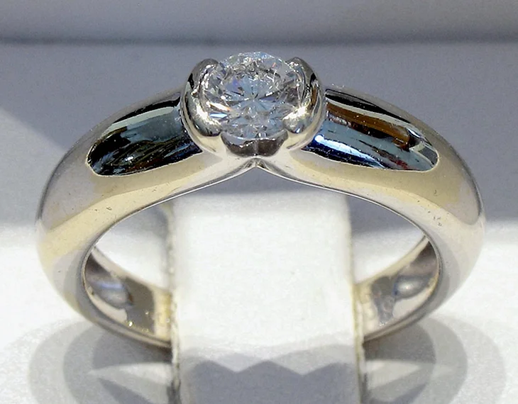 Moissanite Ring Cartier