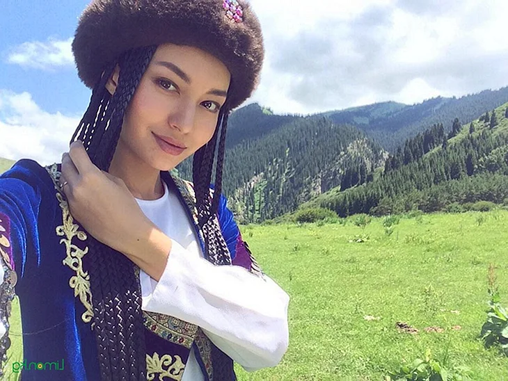 Монгол кызы