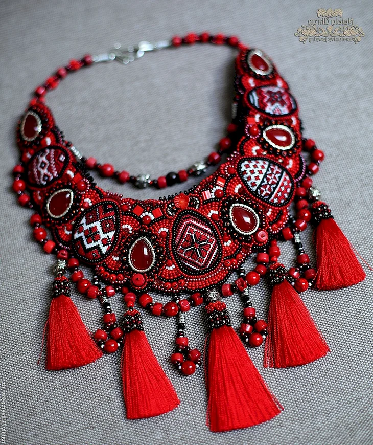 Народные украшения из бисера