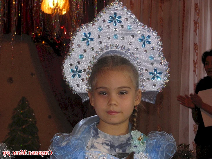 Новогодняя корона для девочки