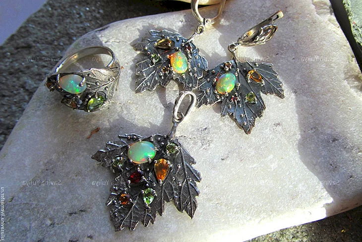 Opal Black Dragon