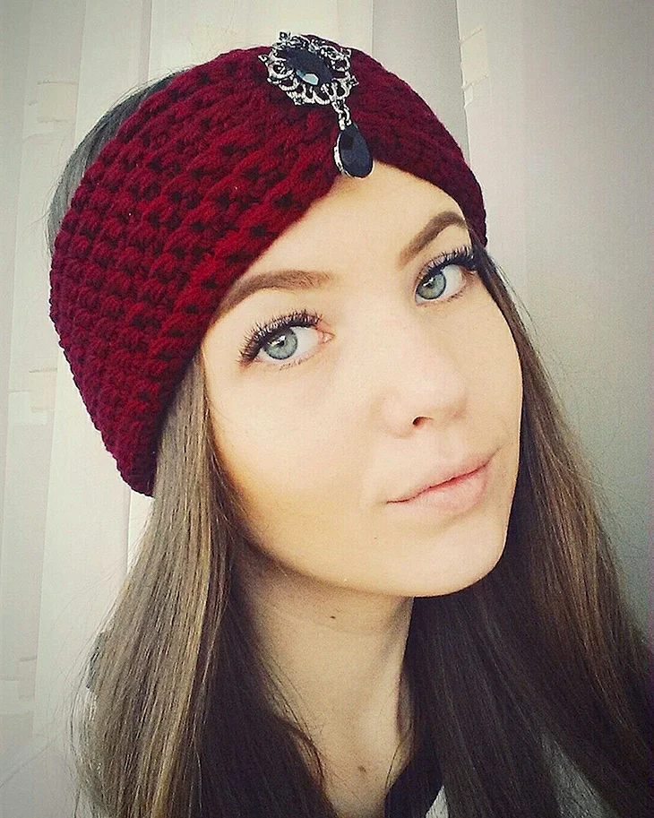 Повязка на голову крючком