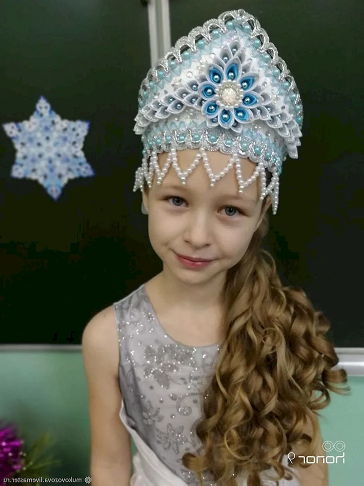 Прическа для снежинки