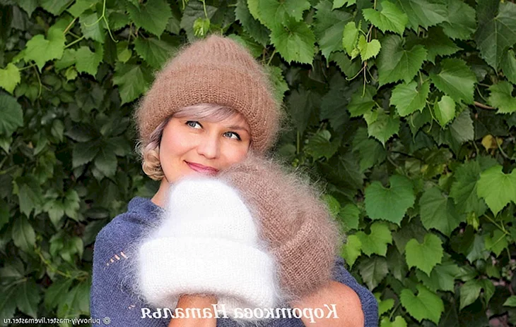 Пуховые вязаные шапки