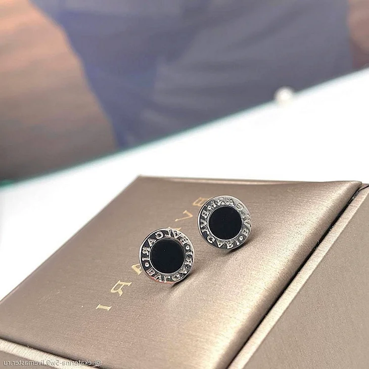 Пуссеты Bvlgari