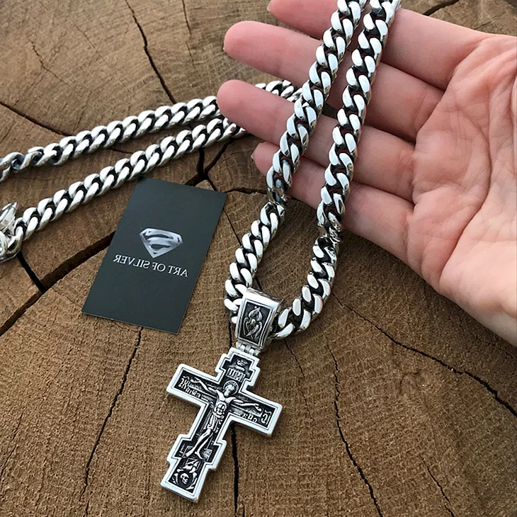 Серебряная цепочка с крестиком