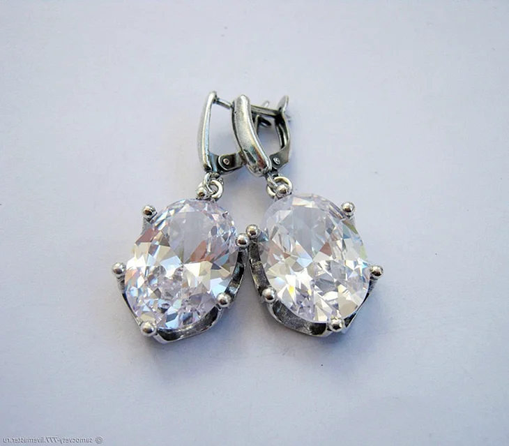 Серебряные серьги с горным хрусталем код 2076998