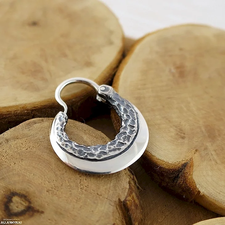 Серьга сабля мужская
