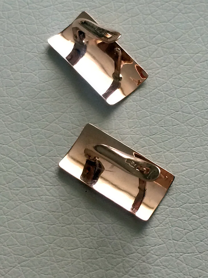 Серьги 585 пробы пластины квадрат