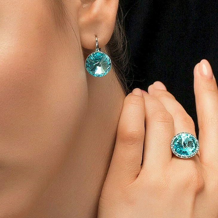 Серьги 8124045-а50-01 с синим топазом