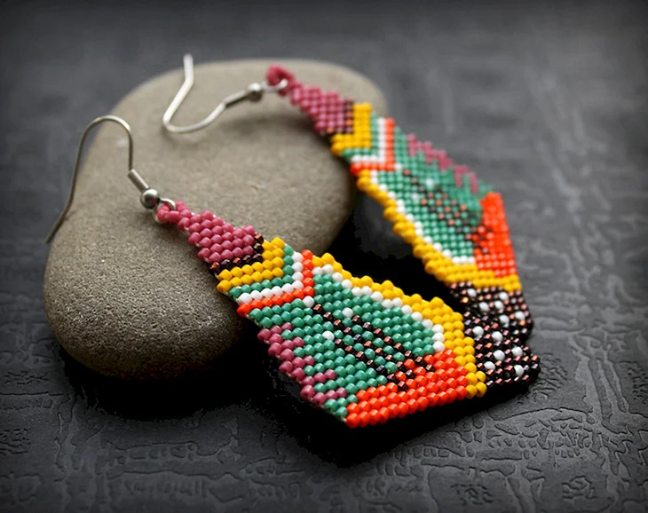 Серьги из бисера молодежные