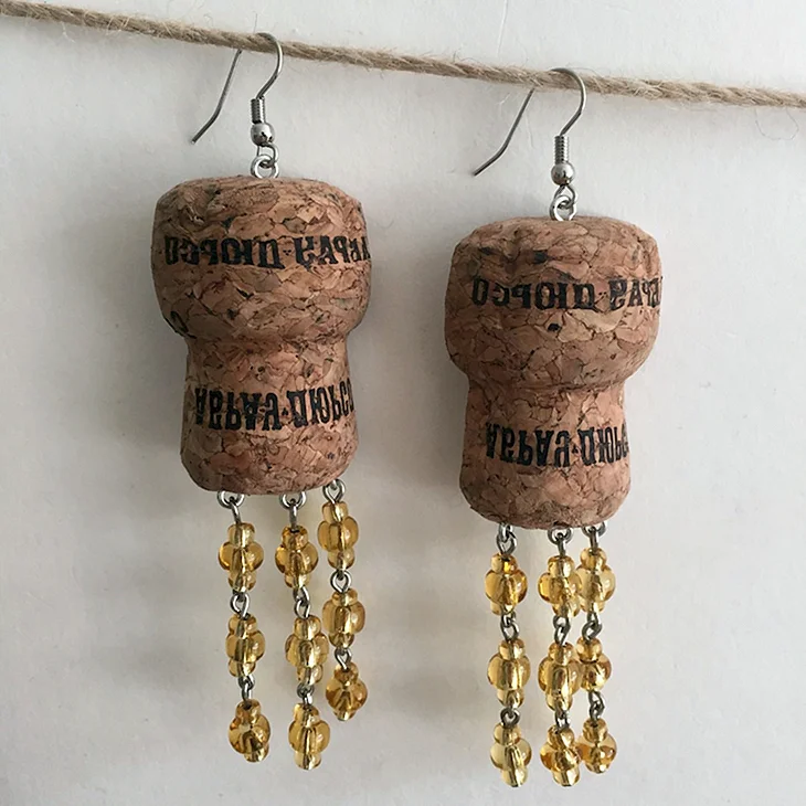 Серьги из пробки