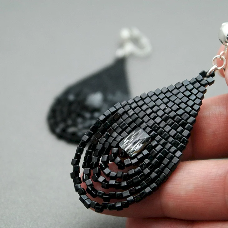 Серьги из стекляруса