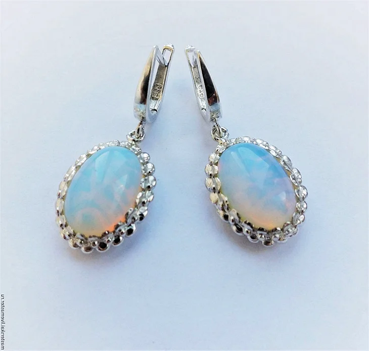 Серьги с лунным камнем Silver Silver