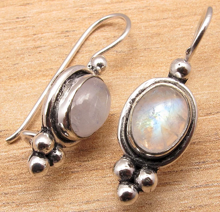 Серьги с лунным камнем Silver Silver