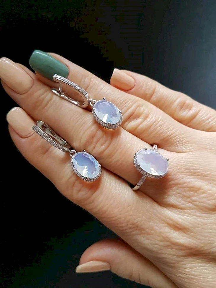 Серьги серебро МАРКАЗИТ С лунным камнем 2100001079710