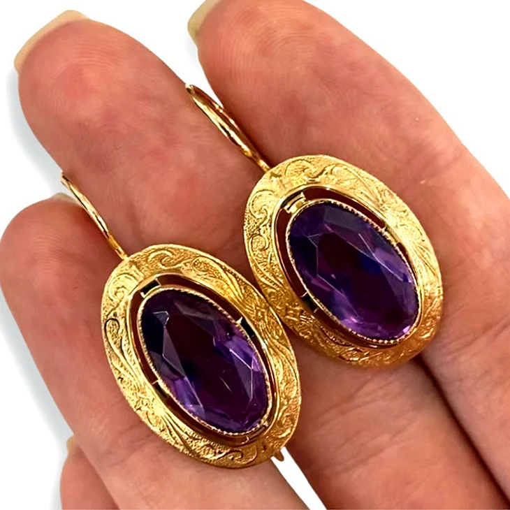 Серьги золотые СССР 583 С корундом александритом