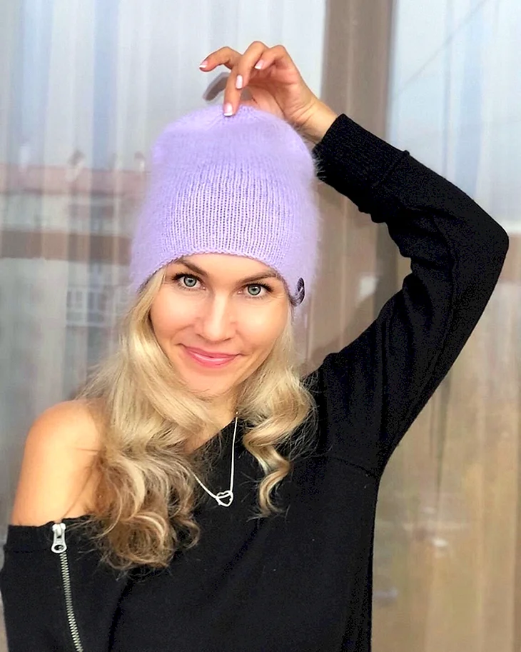 Шапка бини Ольга Макшеева