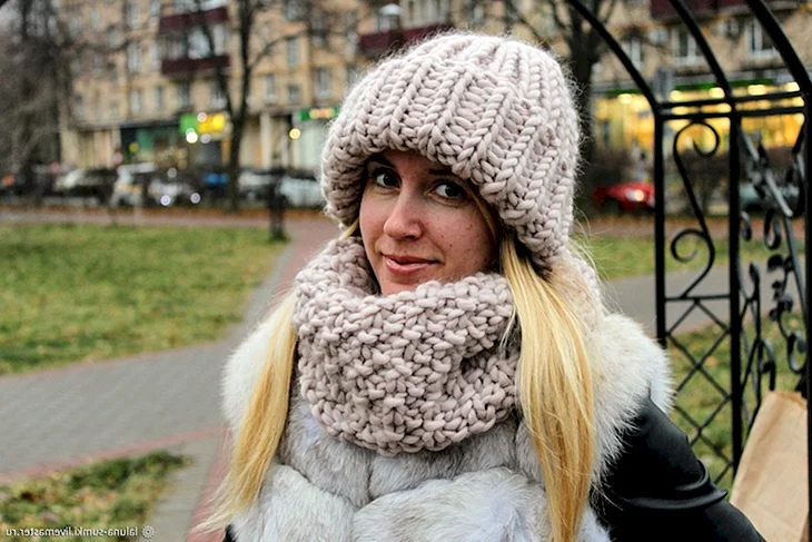 Шапка и снуд из толстой пряжи