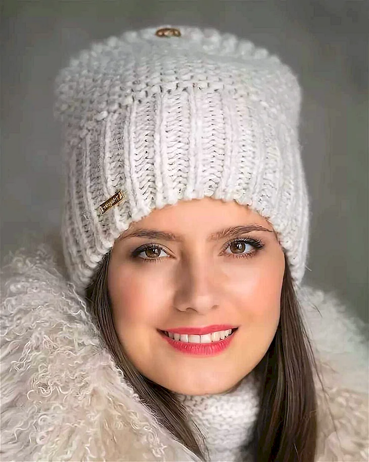 Шапка вязаная