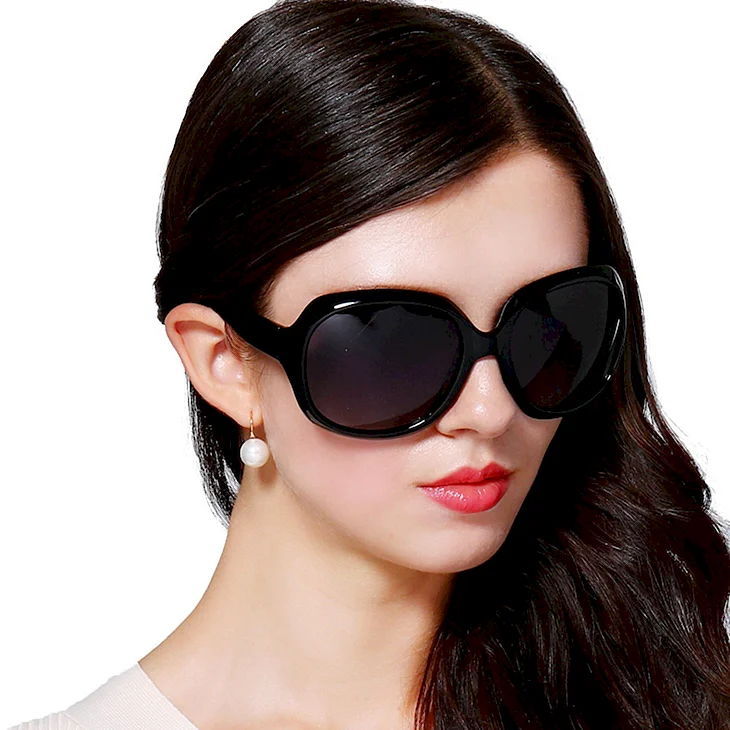 Солнцезащитные очки женские ромбовидной формы