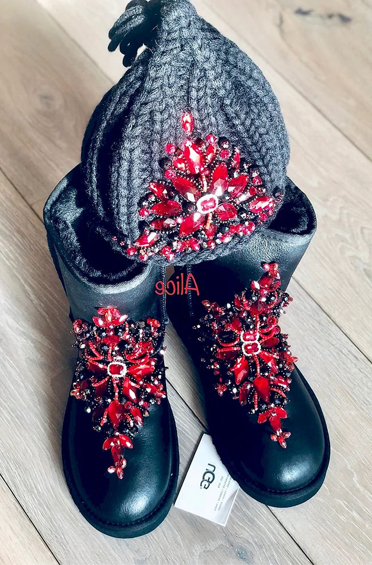 Угги Сваровски