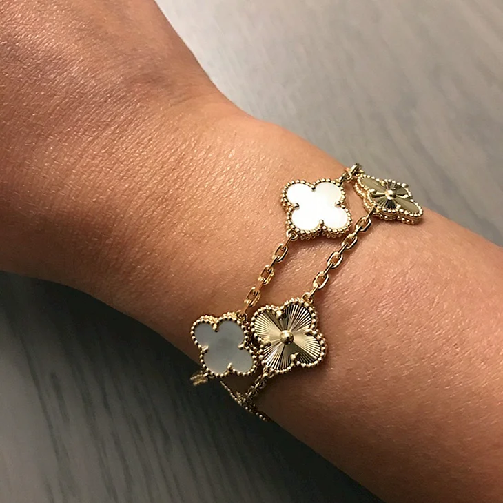 Van Cleef Alhambra браслет