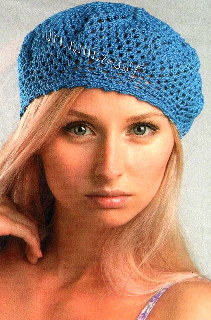 Вязаная беретка крючком